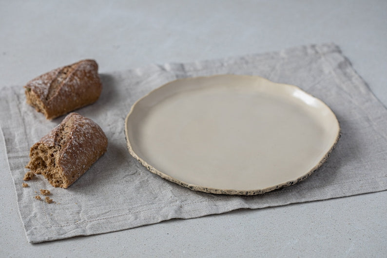 Assiette petit-déjeuner en céramique rouge 23 cm
