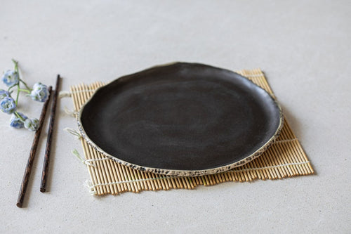 Assiette petit-déjeuner en céramique rouge 23 cm