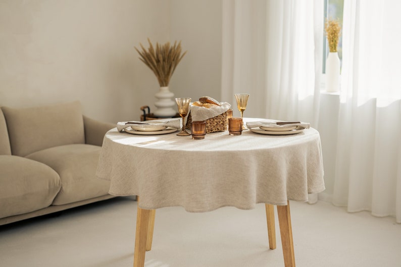 Nappe ronde en lin lavé doux pour table à manger