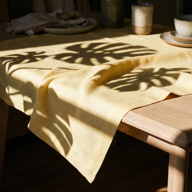 Nappe en lin jaune beurre, nappes jaune pâle, différentes tailles