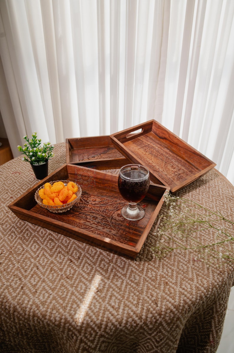 Plateau de réception en bois sculpté à la main, petit et grand format, pour servir et décorer
