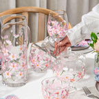 Tasses en verre coloré à motif de fleurs de cerisier, lot de deux