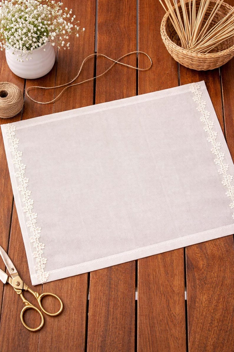 Lot de 6 sets de table en lin blanc, 30 x 40 cm, avec bordure en dentelle