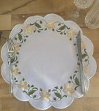 Set de table et serviette brodés fleurs jaunes, lin coton polyester festonné antitache 35 cm