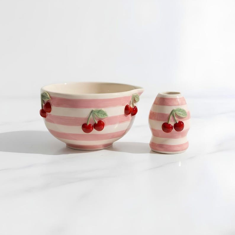Bol à Matcha Céramique Rose Cerise avec Support Fouet, Chawan Fait Main