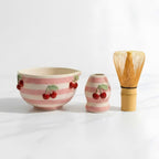 Bol à Matcha Céramique Rose Cerise avec Support Fouet, Chawan Fait Main