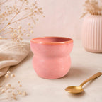 Tasse en céramique rose – Mug artisanal fait main – Café design doux – Vaisselle minimaliste