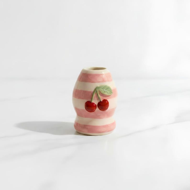 Bol à Matcha Céramique Rose Cerise avec Support Fouet, Chawan Fait Main