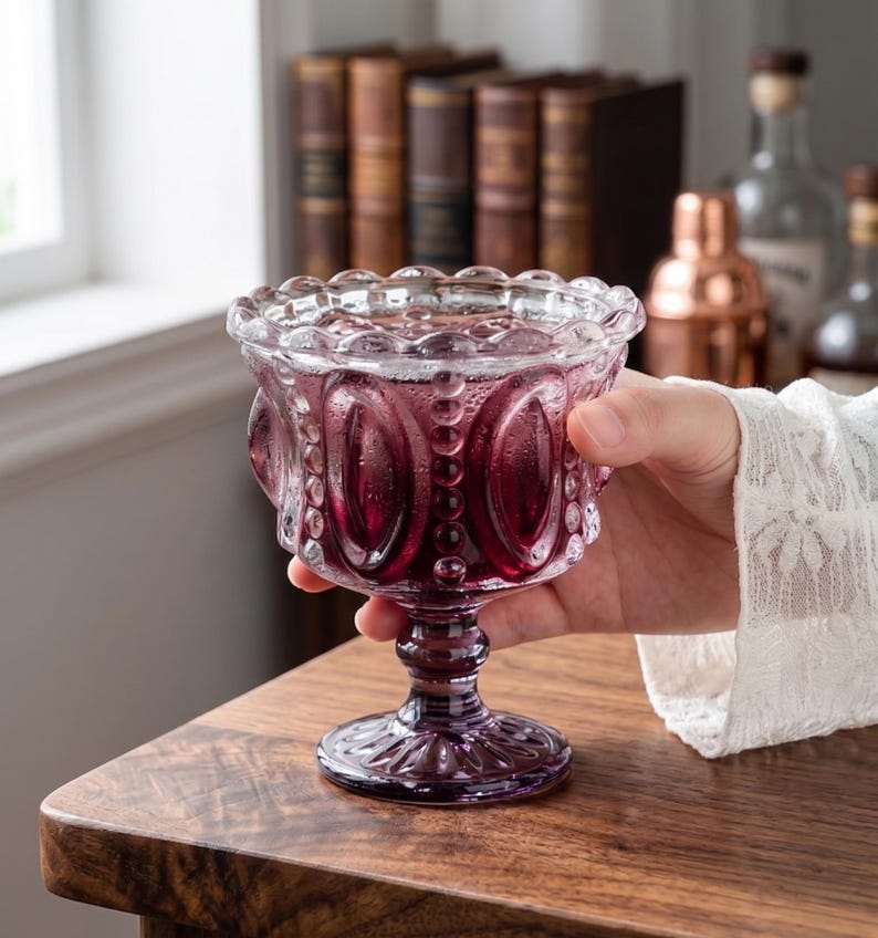 Ensemble de gobelets en verre violet vintage, bols à dessert en relief, tasses à lavande, décoration cottagecore