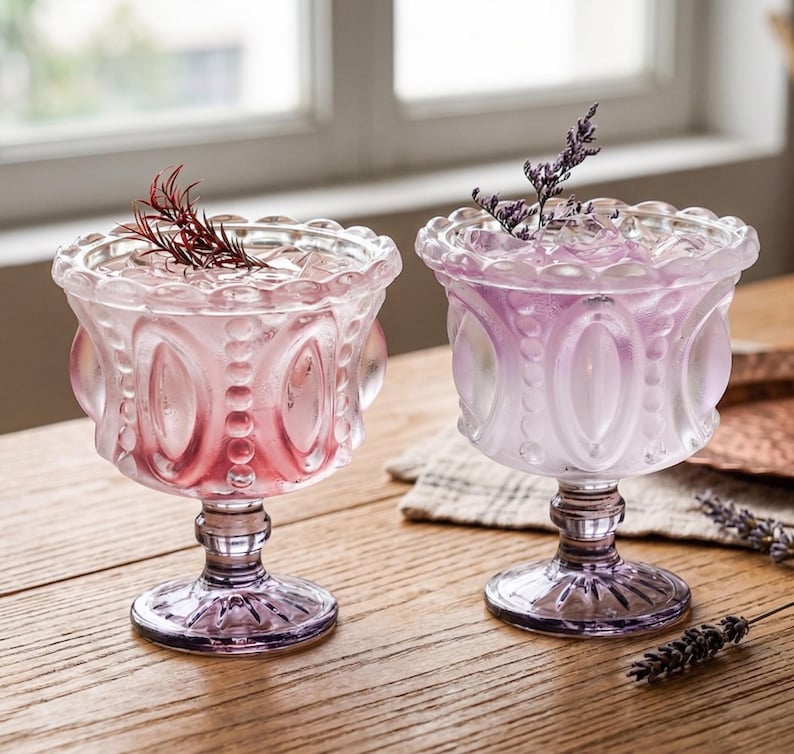 Ensemble de gobelets en verre violet vintage, bols à dessert en relief, tasses à lavande, décoration cottagecore