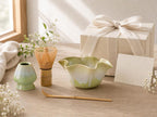 Bol à Matcha en Céramique Vert Printemps Forme Fleur avec Bec Verseur et Support - Ensemble Cadeau pour Thé Matcha